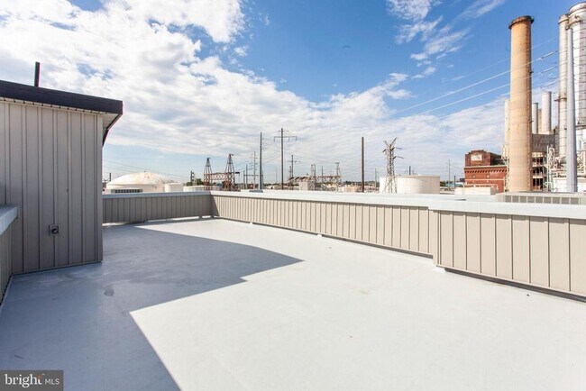 Photo - 2553 Montrose St Unit A