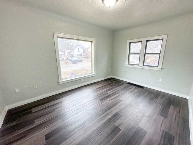 Photo - 921 Fourth NW Unidad Apt 1