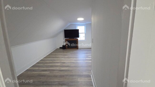 Photo - 50 Summer St