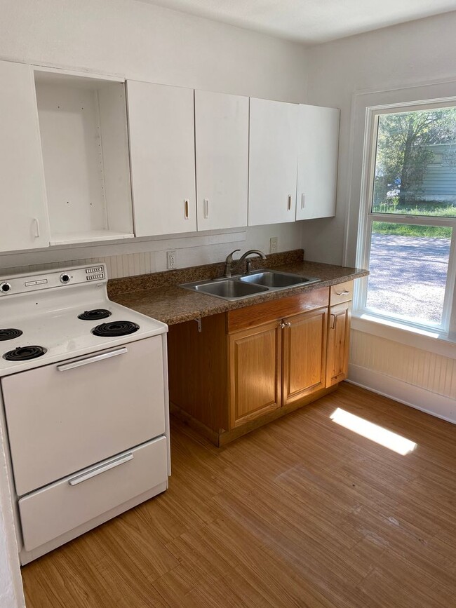 Photo - Center Street