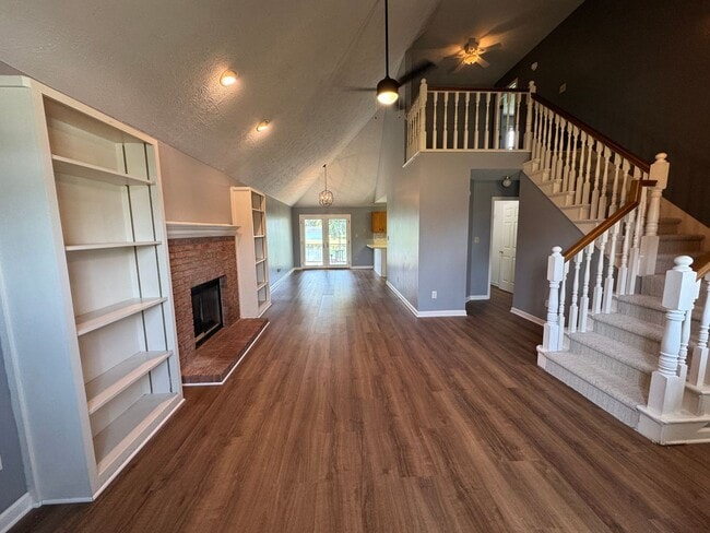 Photo - 1049 Mustang Ct