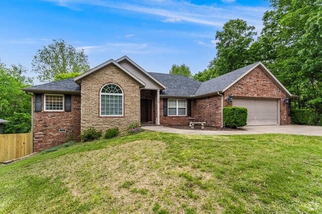 Building Photo - Spacious Bella Vista Retreat with Sunlit I... Rental