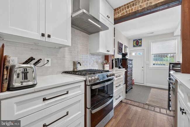 Photo - 1272 Owen Pl NE