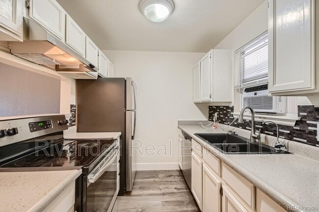 Photo - 1215 S Gilbert St Condo