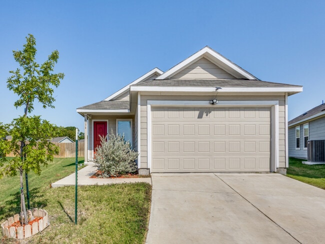 Building Photo - 6736 Bramblewood Dr
