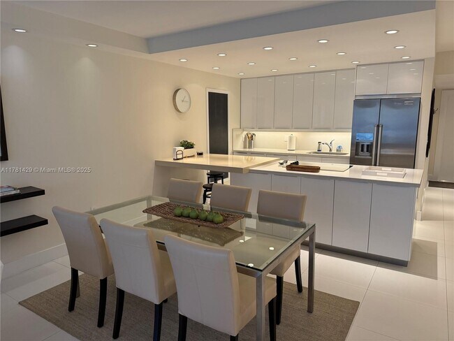 Photo - 161 Crandon Blvd Unit 221