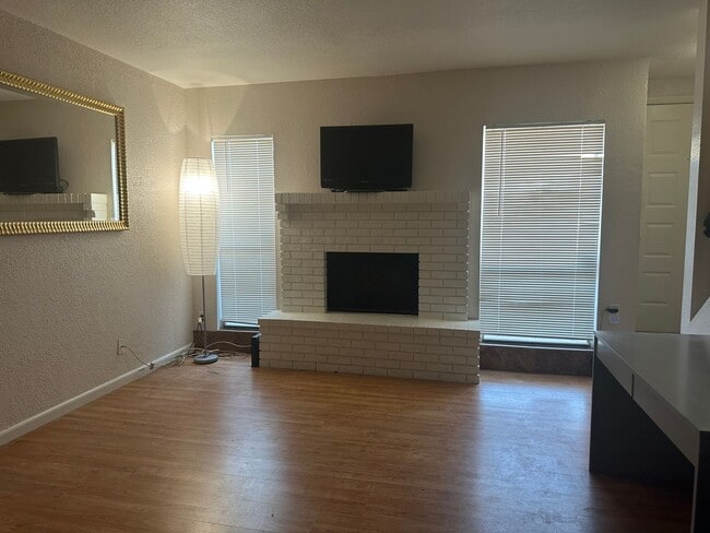 Photo - 1 Bedroom Townhouse