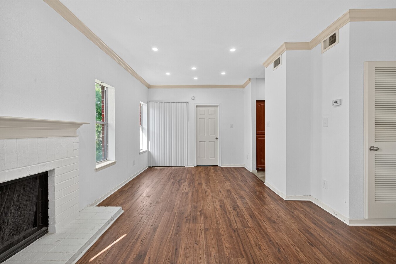 Photo - 4041 Drake St Unit 203