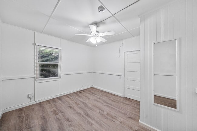 Photo - North Park - Detached Bungalow 1 bed / 1 b...