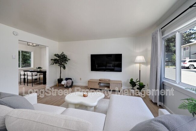 Photo - 11380 SW Greenburg Rd Unit 4