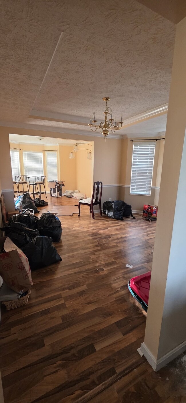 Photo - 2545 Hillsdale Dr