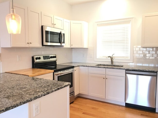 Photo - The Village at Bluff Point