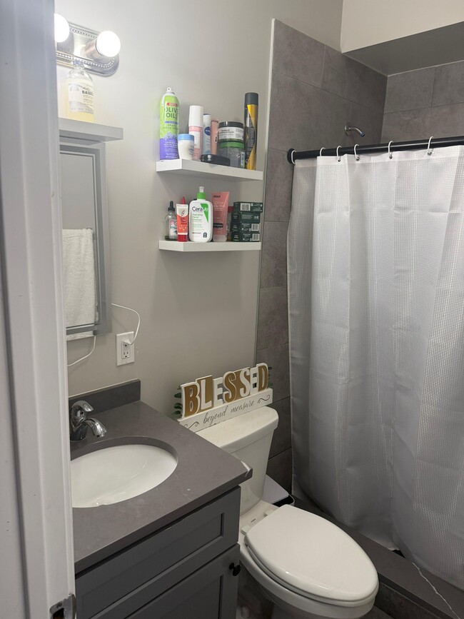 373 Broadway Unit 4