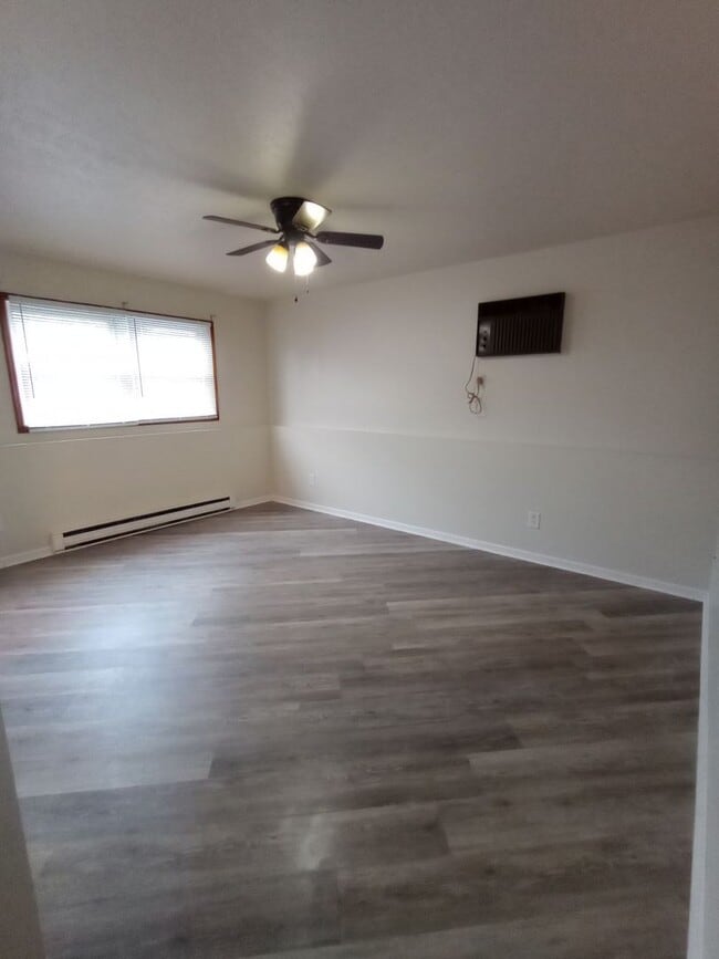 Photo - 6012 Boxwood Dr Unit 1