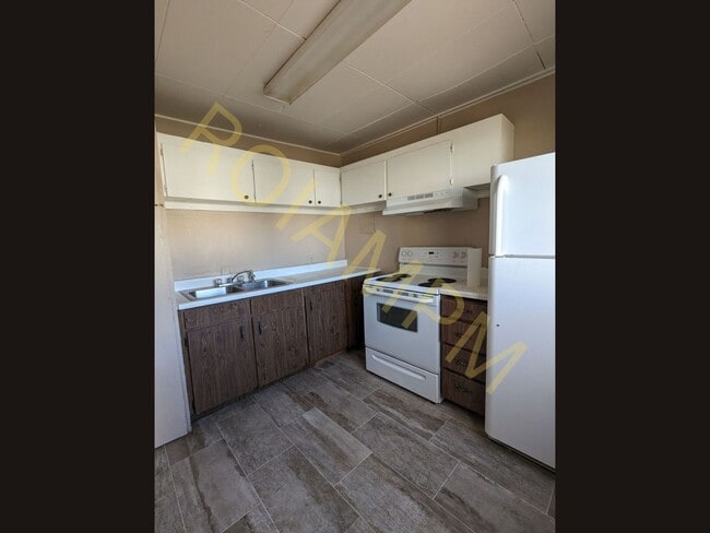 Photo - Charming 2 Bed 1 Bath Home in Buhl – Private Parking & Pet Friendly!