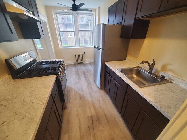 Building Photo - 415 County St Unit 116