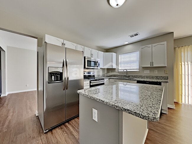 113 Barrington Dr