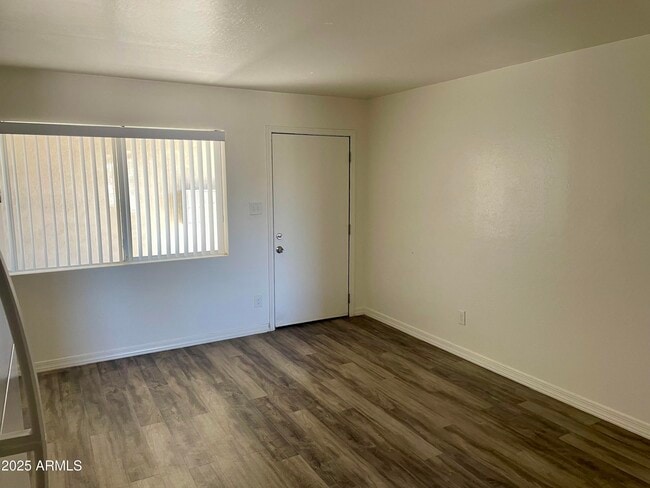 Photo - 2301 N 28th St Unidad 2