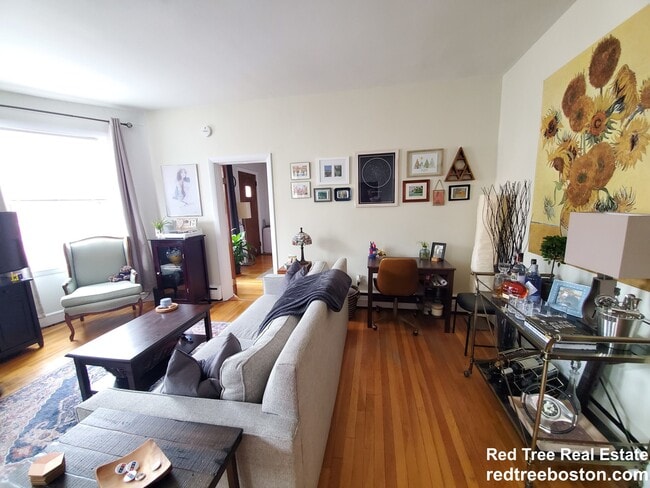 Photo - 199 Winthrop Rd