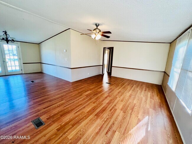 1200 Post Rd