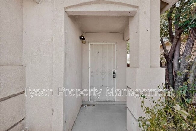 Photo - 1609 Rolling Rock Pl SW