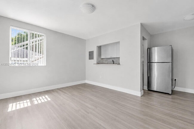Photo - 6647 SW 59th Pl Unidad 102