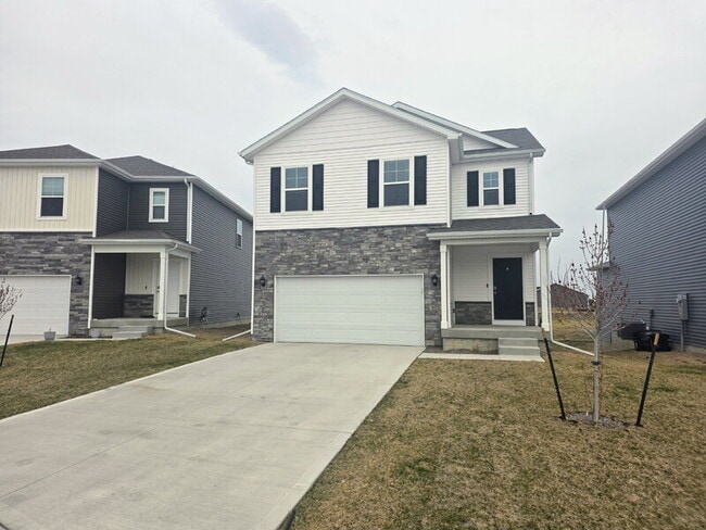 Building Photo - 655 NW Williamsburg Ln