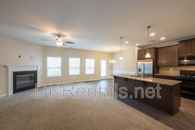 Photo - 2666 Pointcrest Way