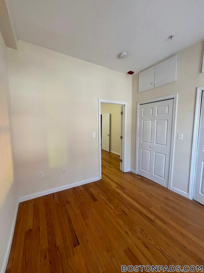 Photo - 16 Chelsea St Unit 1