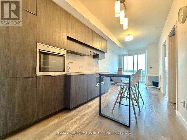 Photo - 8 Eglinton Ave E Unit 3010