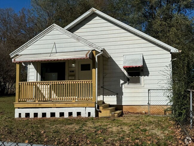 Building Photo - Adorable 2 bedroom house in quiet neighbor...