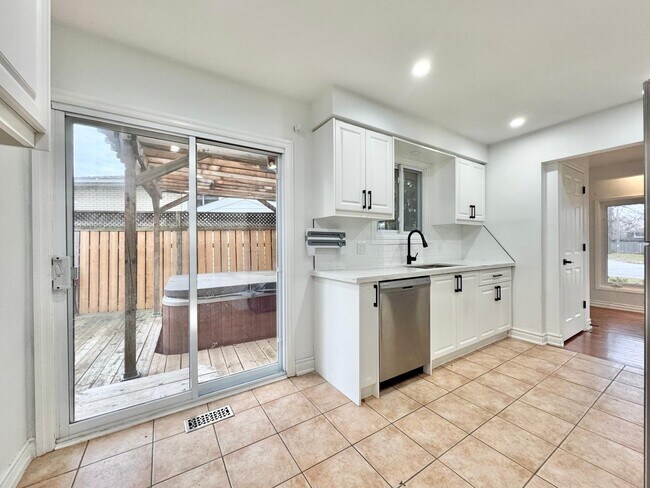 Photo - 14 Harbour Heights Ln Unité 2