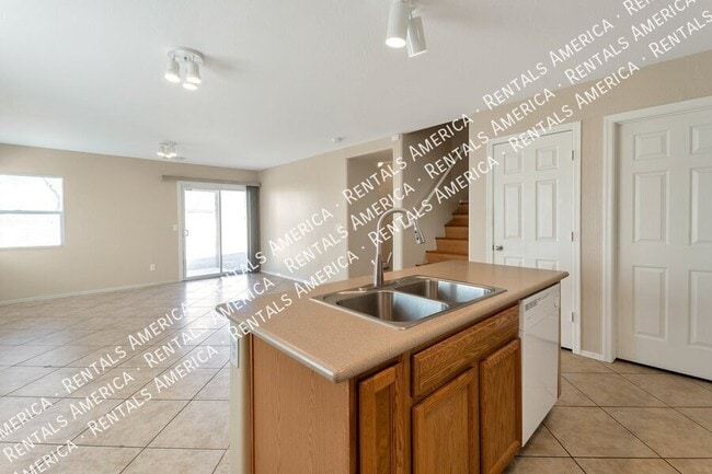 Photo - 5292 E Silverbell Rd