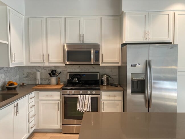 Photo - 3401 Arapahoe Ave Unit Big Studio in Luxury Bldg