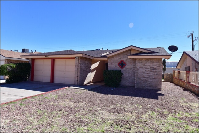 Photo - 4872 Maureen Cir