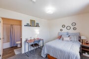 4BR, 4.5BA - 1800SF
