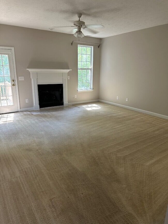 Great 4 BR, 2.5 BA, 2159 SF home FOR RENT House Rental in