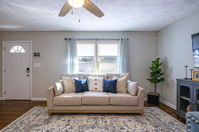 941 Pine Manor Unit SI ID1234809P