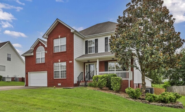 3332 Victoria Ct
