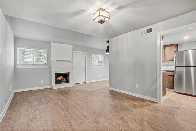 Photo - 2414 Burleson Ct Townhome