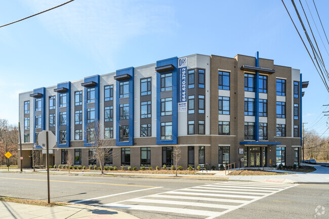 Primary Photo - Dix Street Residences