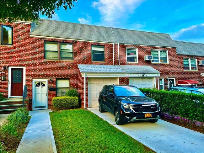 Photo - 41-25 Corporal Kennedy St Townhome