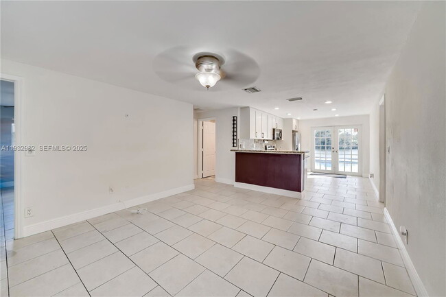 Photo - 5900 N Farragut Dr