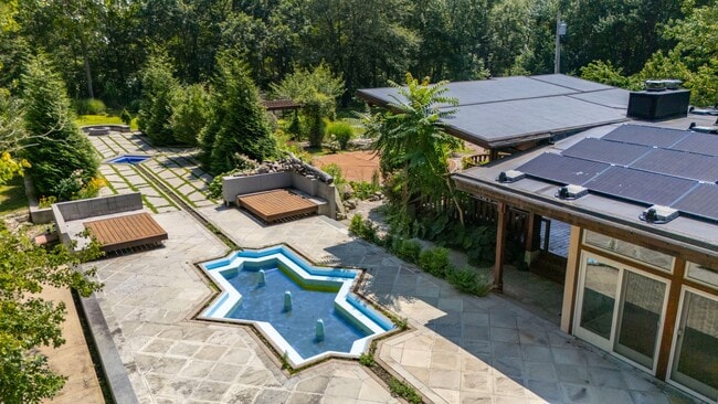 Photo - Private Architectural Estate Minutes from ...