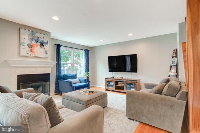 Photo - 92 Kirkwood Dr