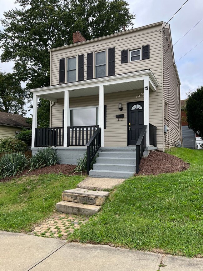 Photo - NEWLY RENOVATED 3 BR HOME/FENCED IN YARD