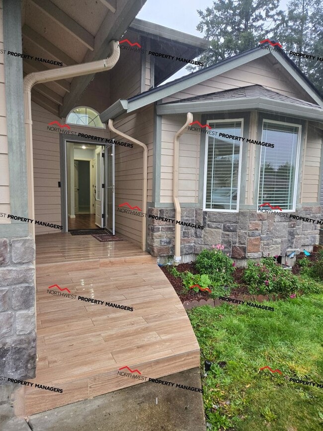 Photo - STATUS: AVAILABLE | R131B | $2700