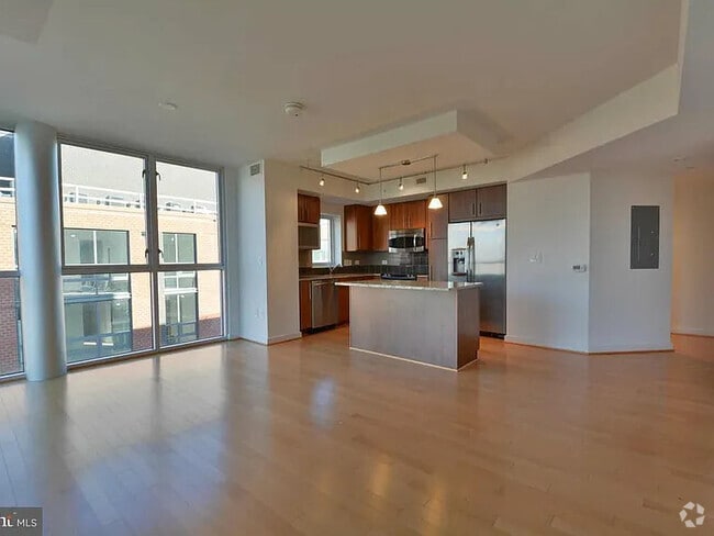 Building Photo - 1025 1st St SE Rental