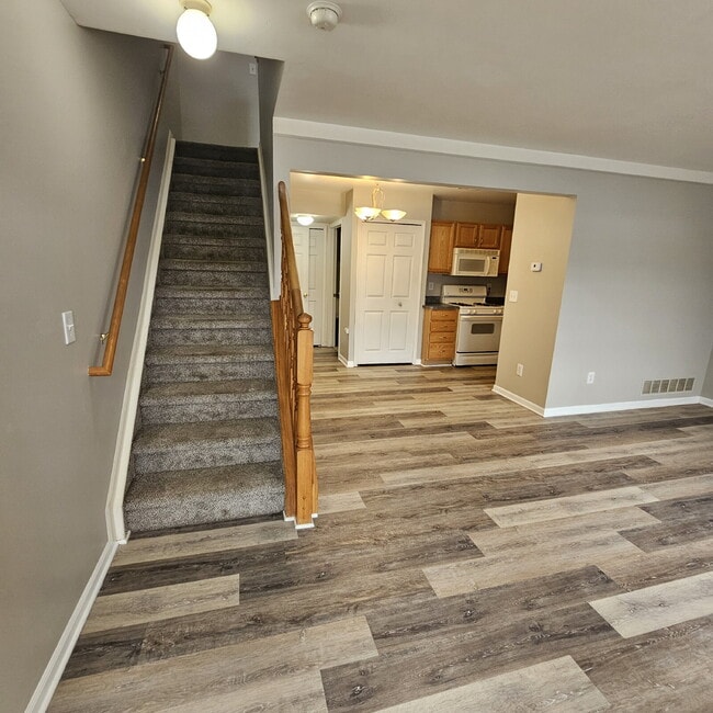 Photo - 2 Bedroom, 1.5 Bath Townhouse w/ Garage & Huge Master Bedroom. Full Sized Washer & Dryer In Unit. Unit Bld #1  #5