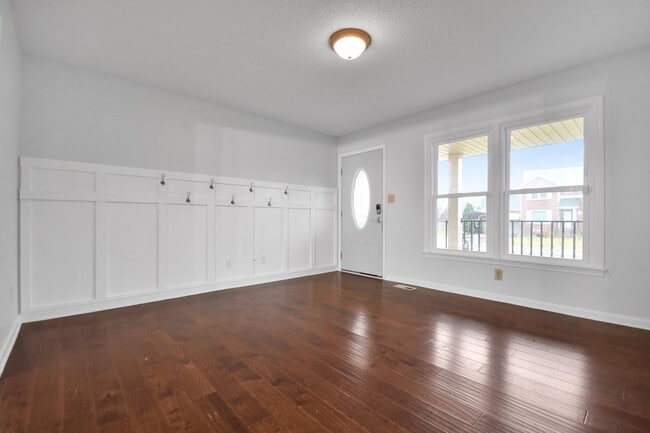 Photo - Pet Friendly Five Bedroom!